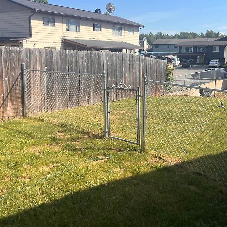 Lovely Two Bedroom, Minutes Away From Downtown アンカレッジ エクステリア 写真