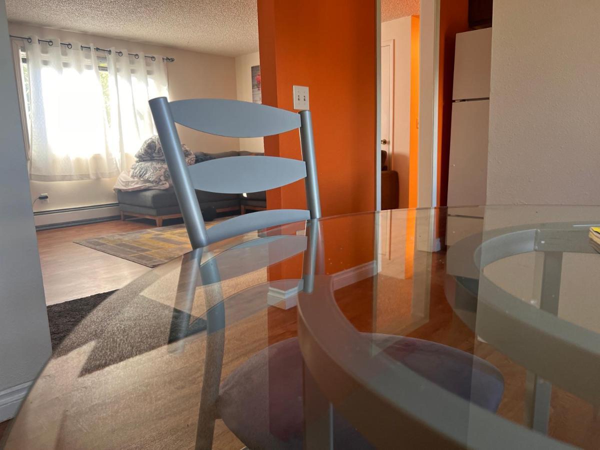 Lovely Two Bedroom, Minutes Away From Downtown アンカレッジ エクステリア 写真